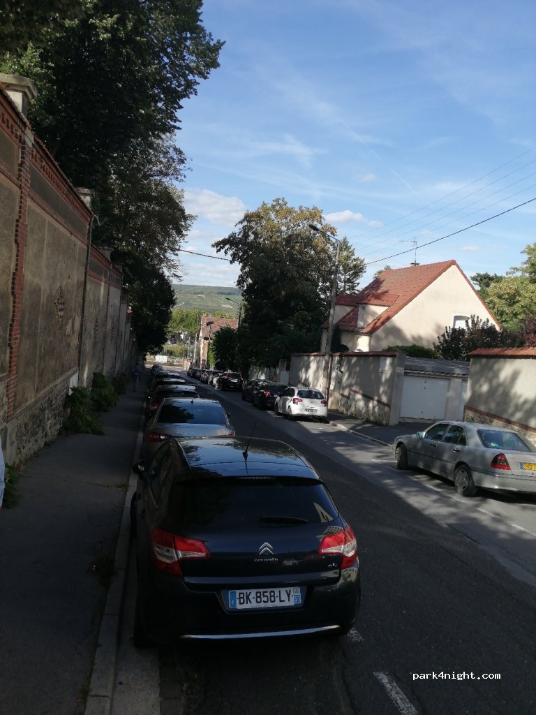 (51200) Épernay - 2 Rue d'Alsace — foto