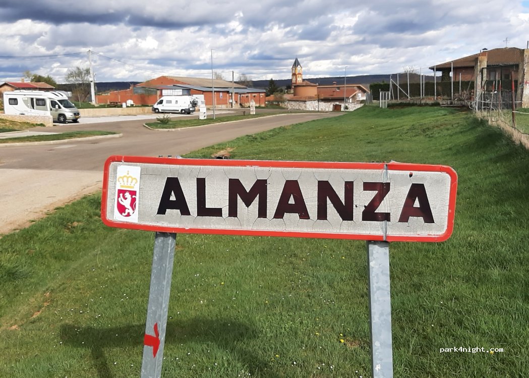 (24170) Almanza - 68 Carretera Sahechores Va — foto 3