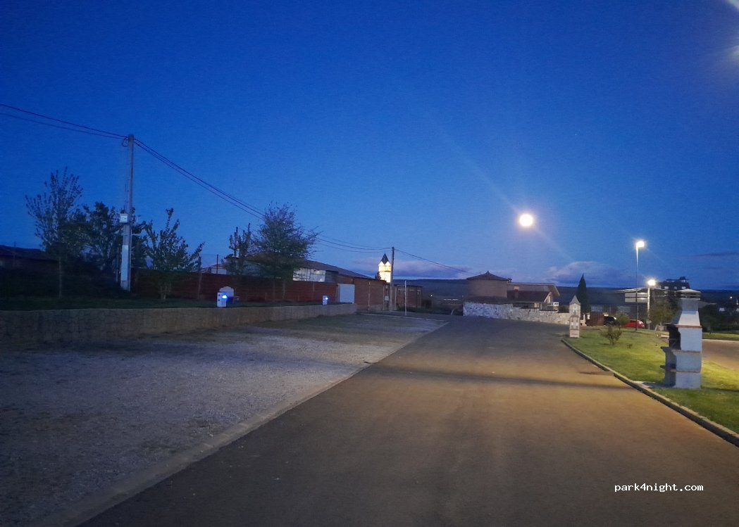 (24170) Almanza - 68 Carretera Sahechores Va — foto 4