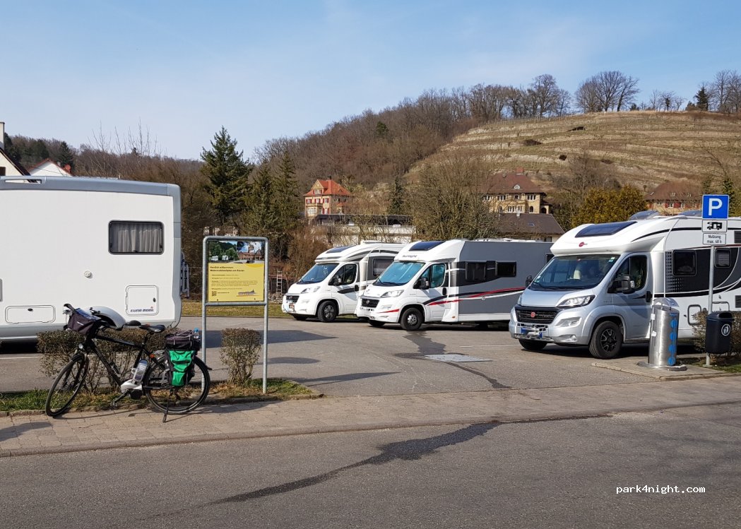 Wohnmobilstellplatz Talaue am Kloster in Maulbronn — foto