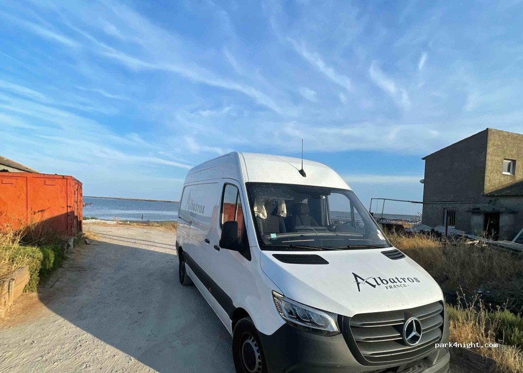 (34340) Marseillan - Unnamed Road — foto