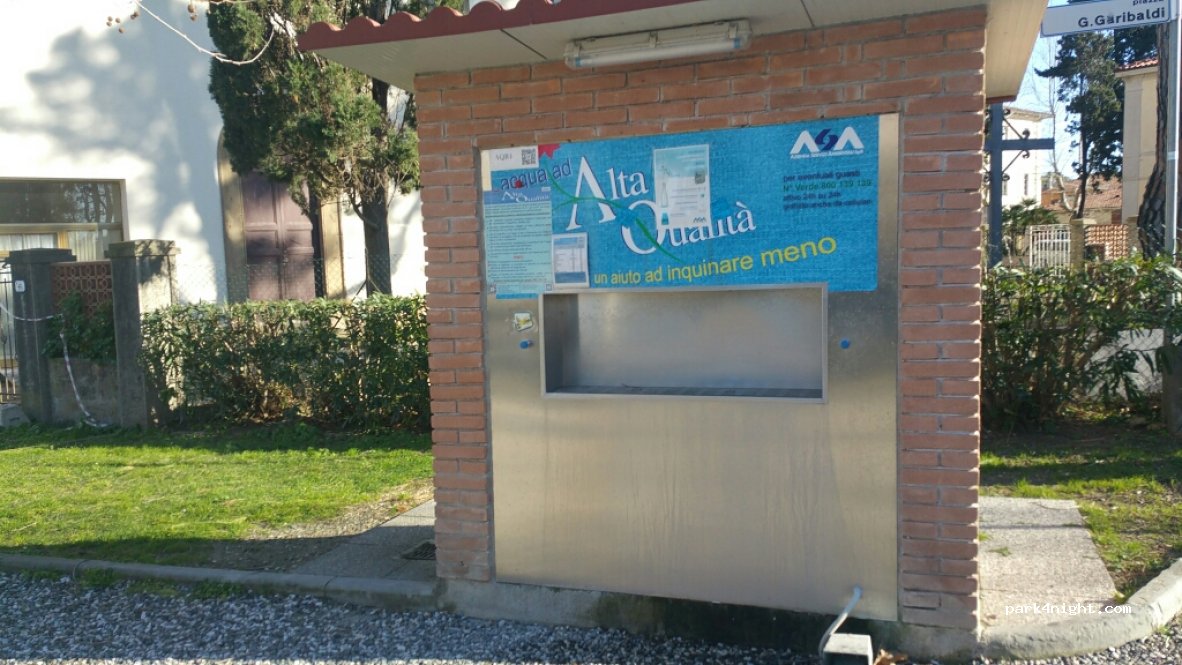 (57016) Vada - 48A Piazza Garibaldi — foto