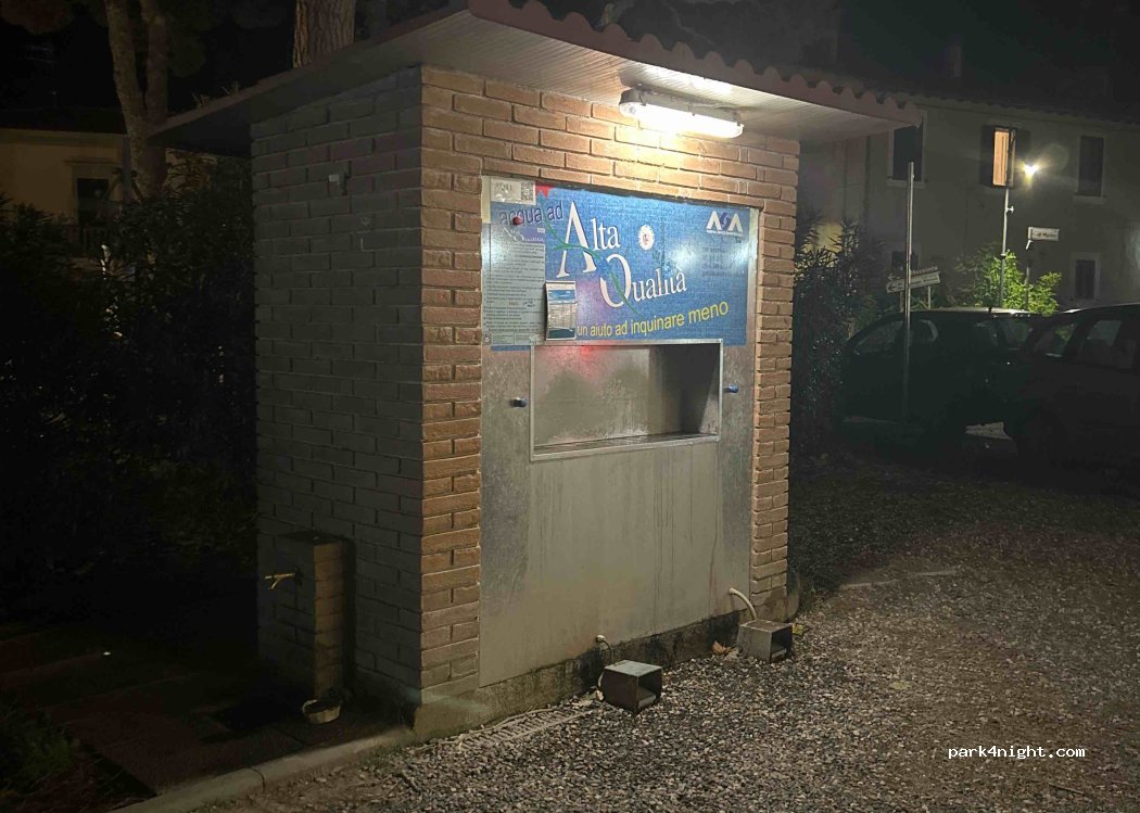 (57016) Vada - 48A Piazza Garibaldi — foto 3