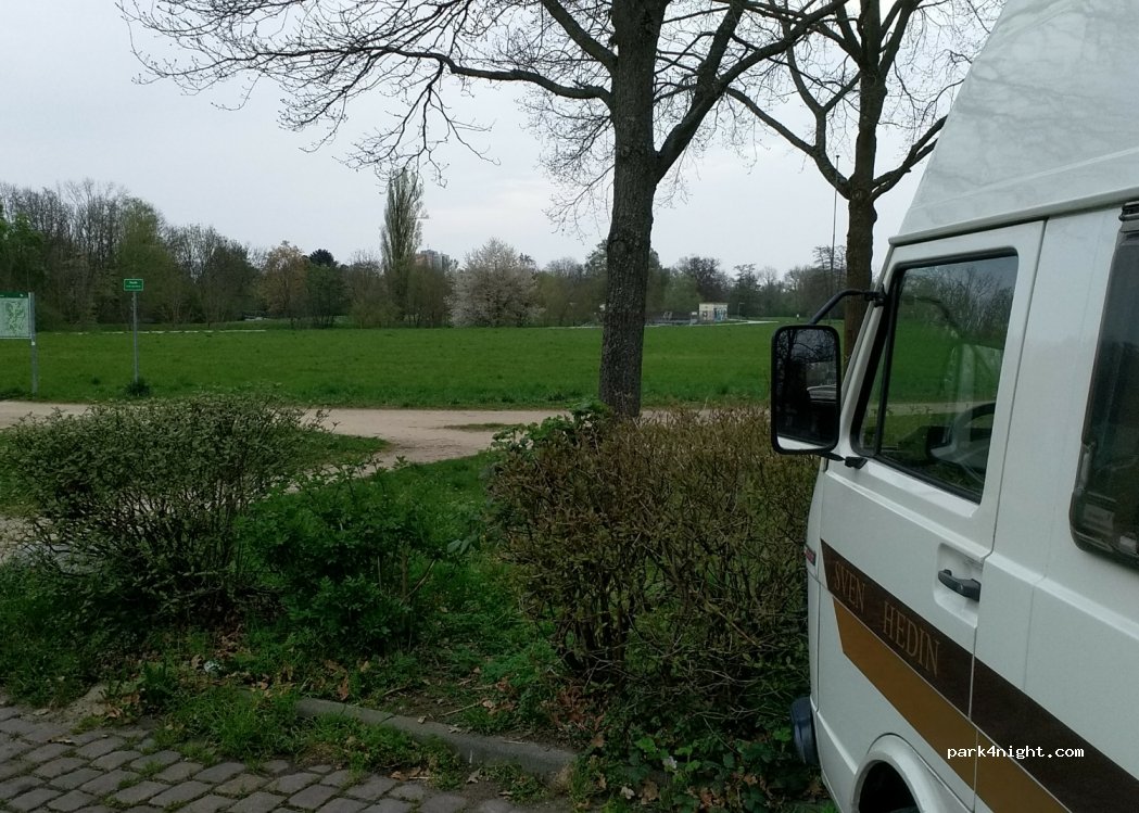 (60488) Frankfurt am Main - 228 Praunheimer Landstraße — foto 2
