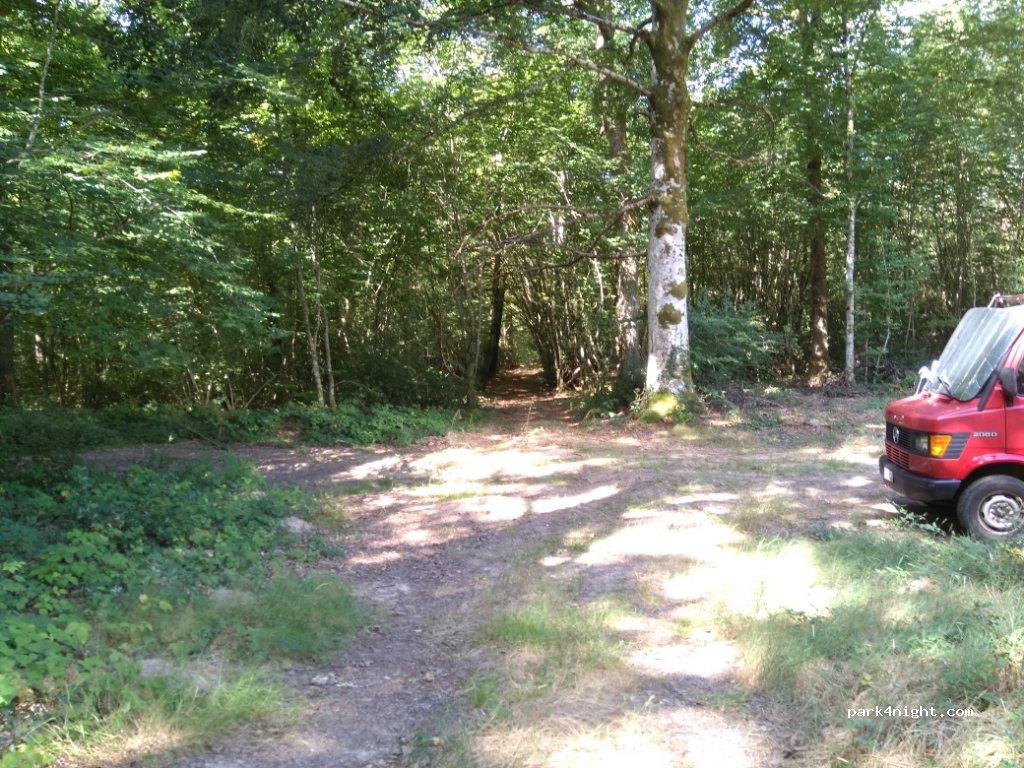 (89630) Saint-Andeux - Unnamed Road — foto 3