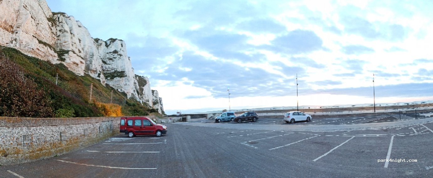 (76470) Le Tréport - 33 Rue de la Mer — foto