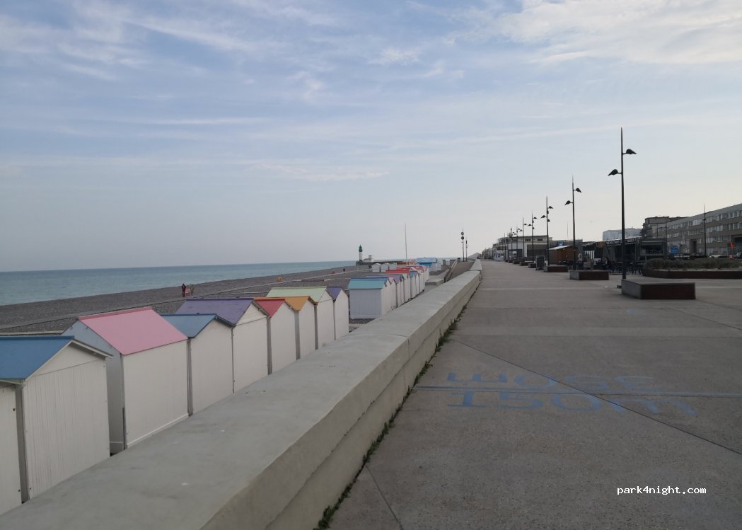 (76470) Le Tréport - 33 Rue de la Mer — foto 4