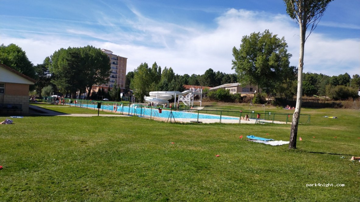 Camping Fuente Button — foto