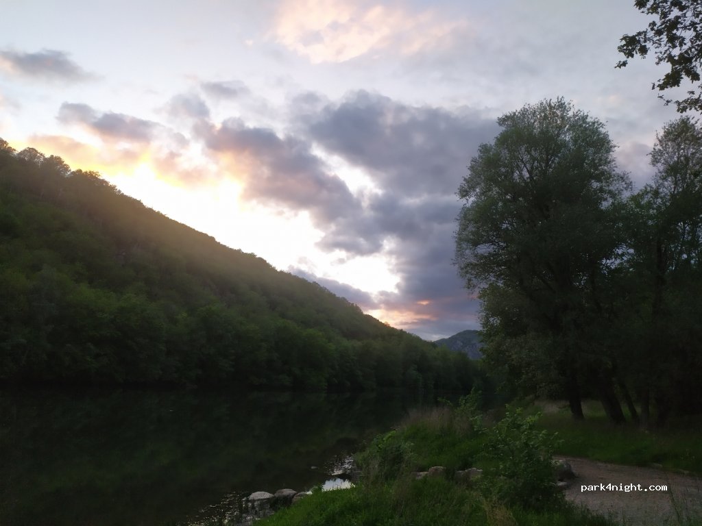 (12190) Estaing - Carmarans — foto 2