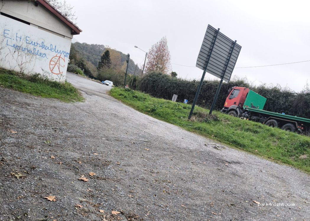 (64310) Saint-Pée-sur-Nivelle - 6388 Rue Ibarbidea — foto