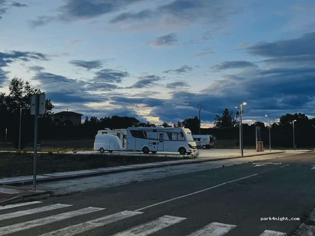 (09500) Medina de Pomar - C. Ángeles López Fernández — foto 3