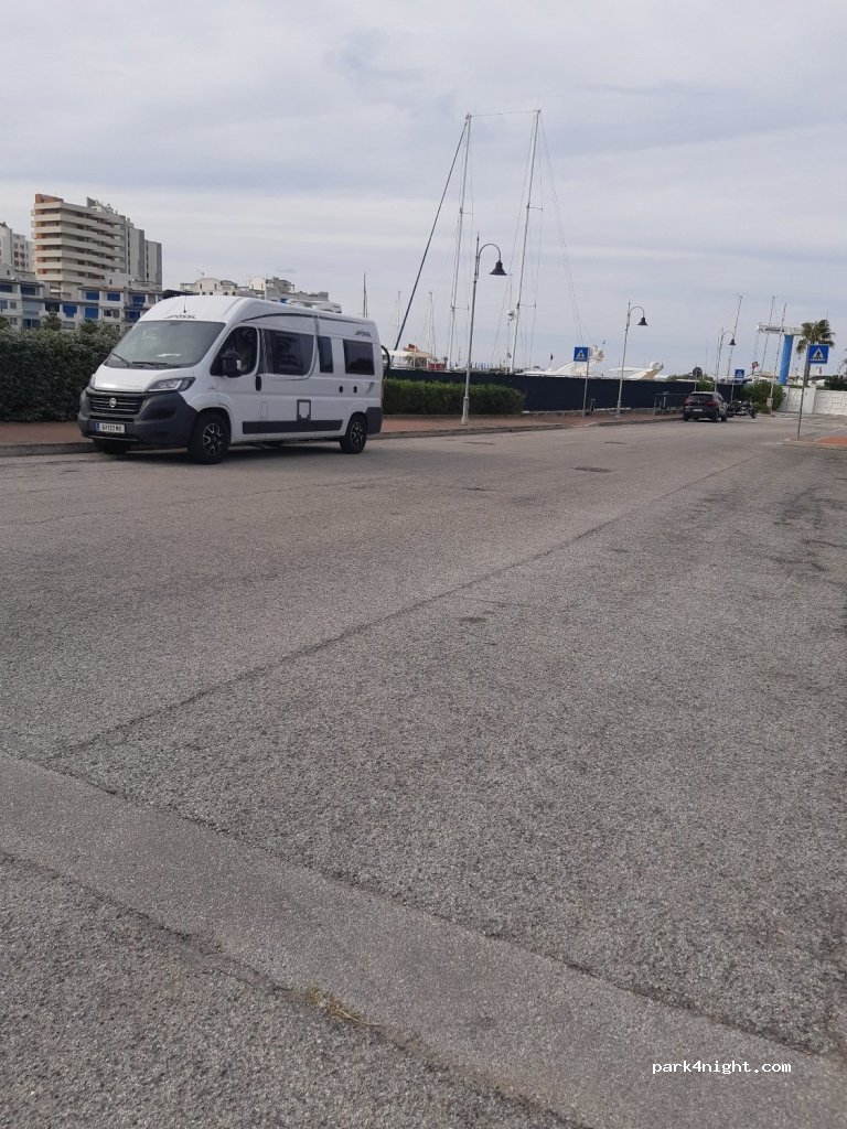 (47843) Misano Adriatico - 80 Via Litoranea Sud — foto