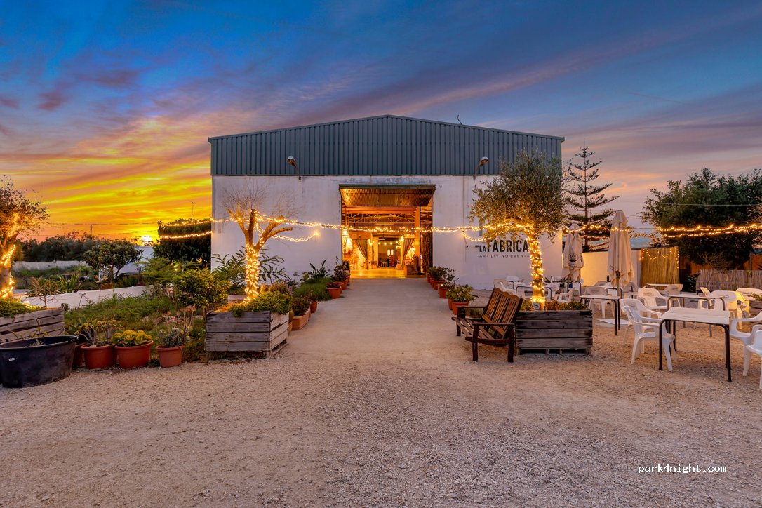 La Fabrica Dolores Art Living Events (Adults 14+) — foto