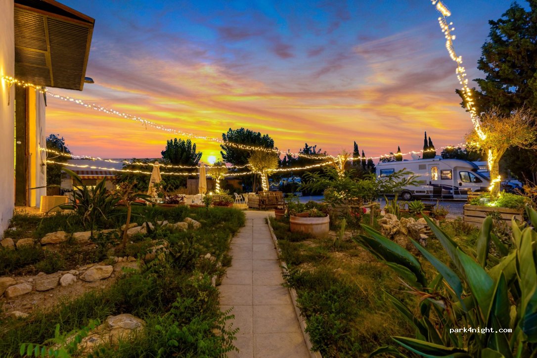 La Fabrica Dolores Art Living Events (Adults 14+) — foto 3