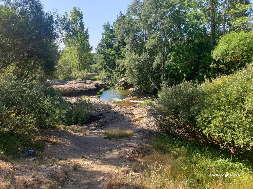 (24839) Robles de la Valcueva - 18a Avenida León — foto 2