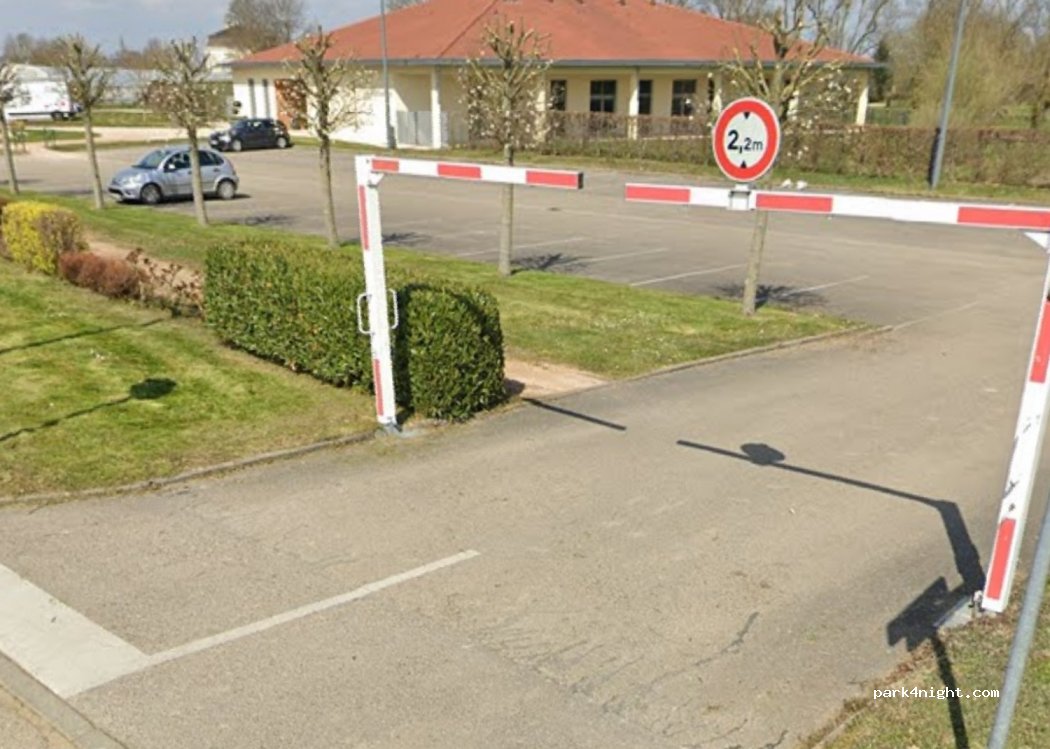 (01190) Saint-Bénigne - 4 Moulin Mairie — foto