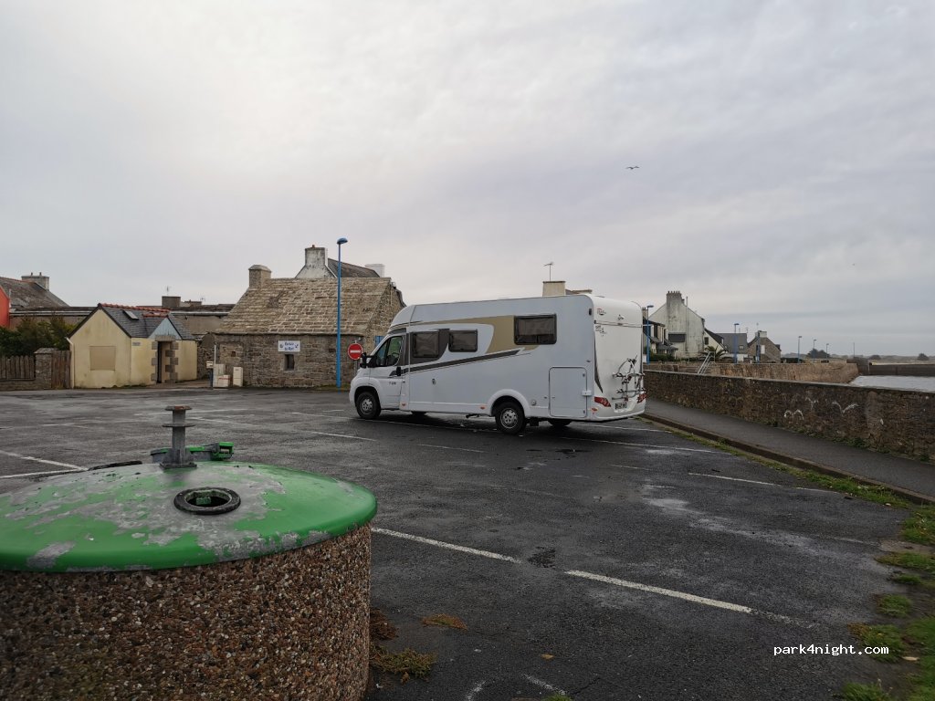 (29760) Penmarch - 53 Quai du Général de Gaulle — foto
