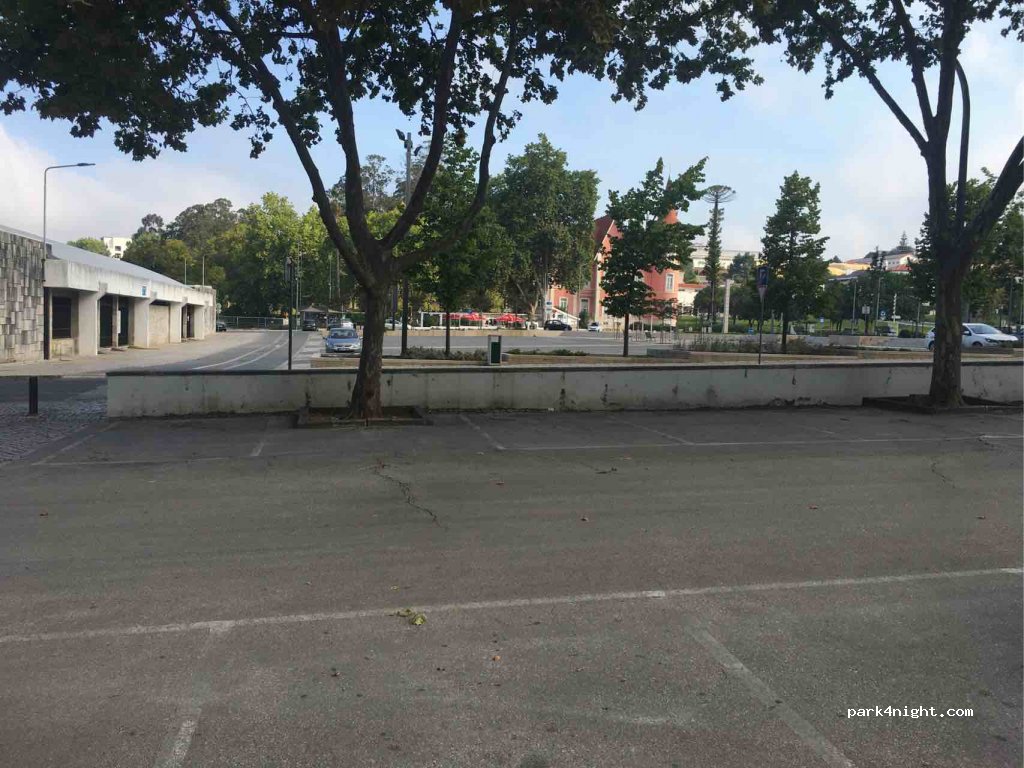 (2460) Alcobaça - Rua Doutor Eduíno Borges Garcia — foto 2