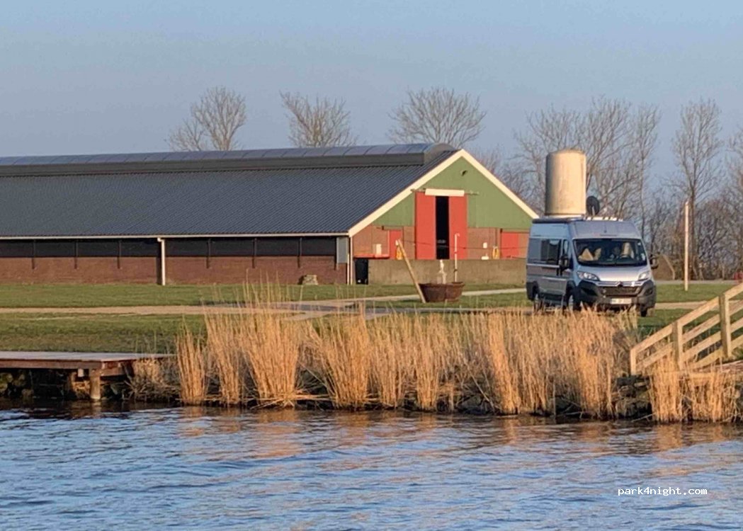 Camperplaats aan de ee — foto 2