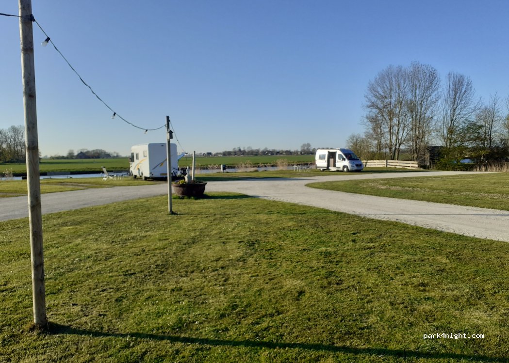Camperplaats aan de ee — foto 5