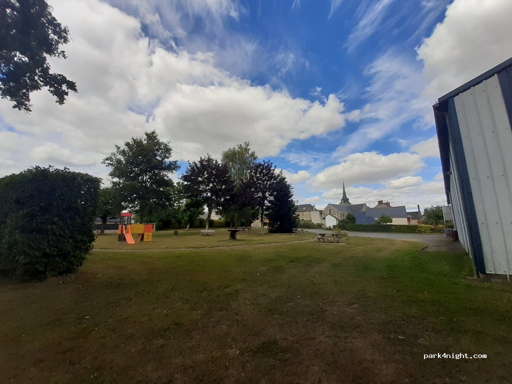 (53320) Beaulieu-sur-Oudon - 6 Rue de la Poste — foto