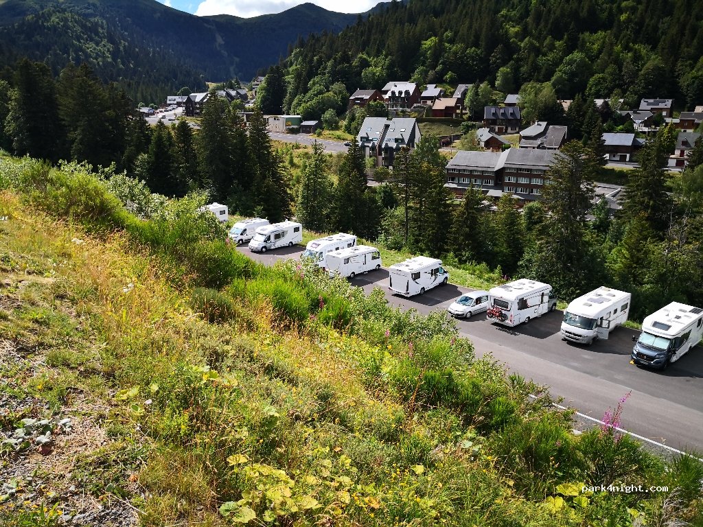 (15300) Laveissière - 2 Hameau du Bec de l'Aigle — foto 2