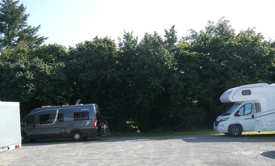 Wohnmobilstellplatz Gerichtstraße — foto 3