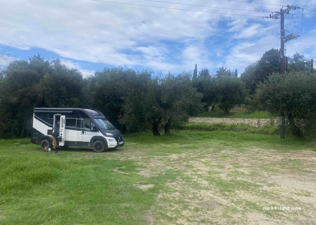 (490 84) Gastouri - Ethniki Odos Kerkiras Achiliou — foto 5