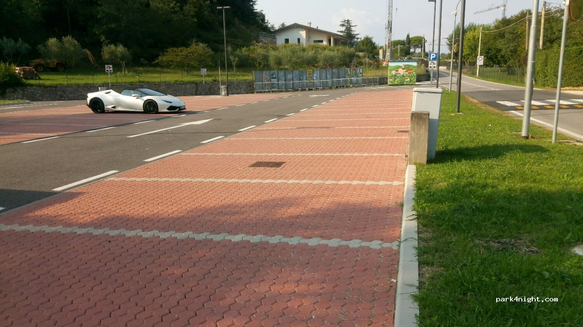 (37010) Torri del Benaco - 11 Via Volpara — foto