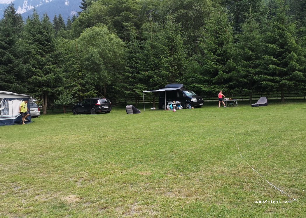 Camping Piatra Craiului — foto