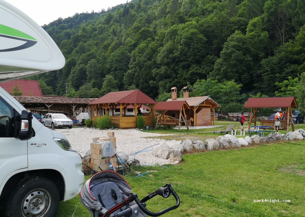 Camping Piatra Craiului — foto 2