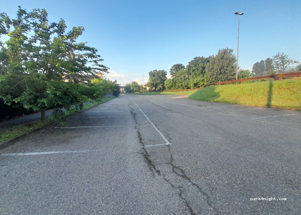 (27100) Pavia - 3 Piazza San Bernardo — foto 4