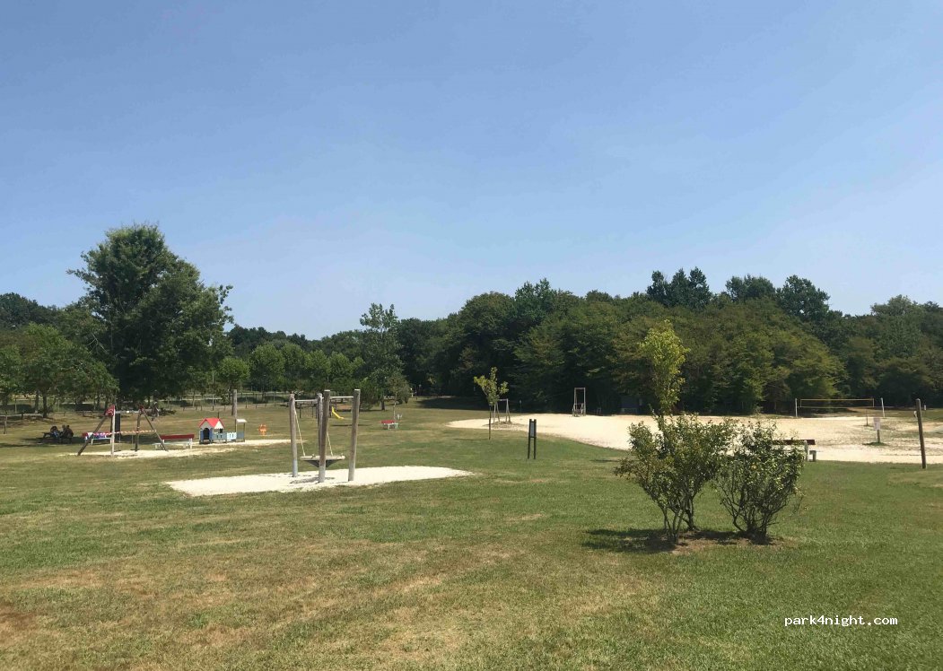 (32150) Cazaubon - Lac de l'Uby — foto