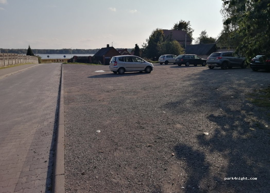 (21-136) Firlej - 32 Cmentarna — foto 2