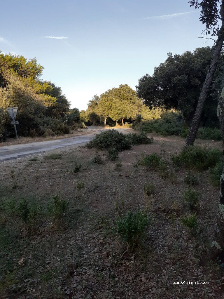 (30210) Cabrières - Route de Collias — foto