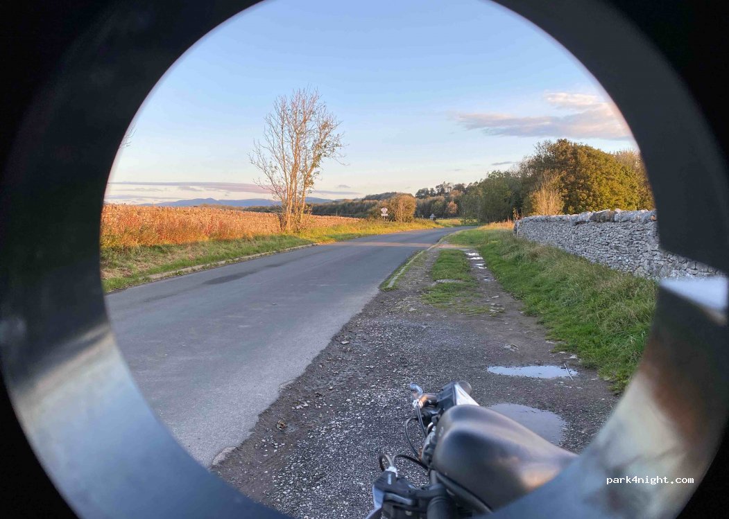 (LA9 5RJ)  - Brigsteer Road — foto