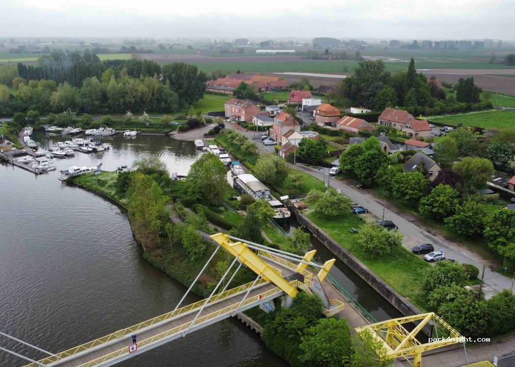 (59890) Deûlémont - 2 Quai de la Marine — foto 2