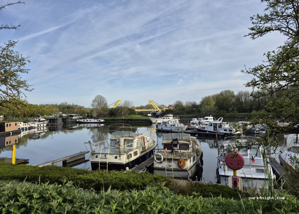 (59890) Deûlémont - 2 Quai de la Marine — foto 5