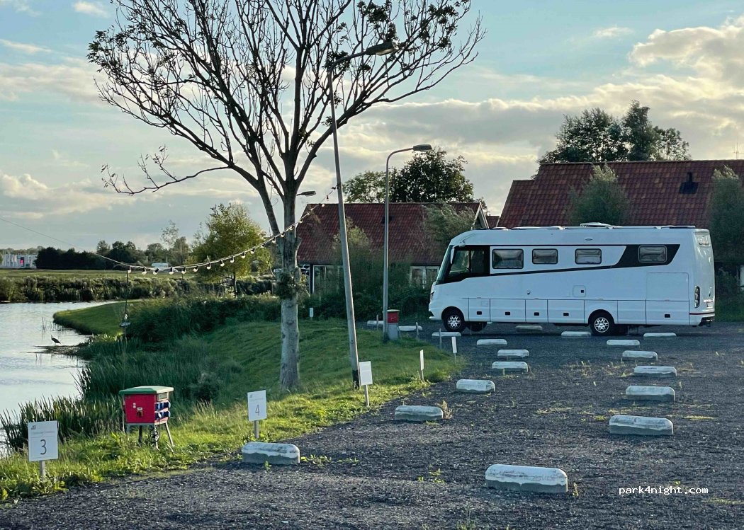 Bowling- en Zalencentrum Dokkum — foto 3