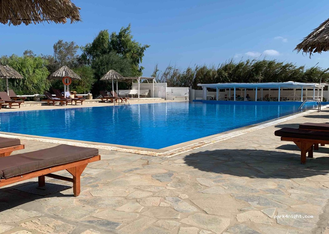 Surfing Beach Paros (Village/Camping) — foto 2