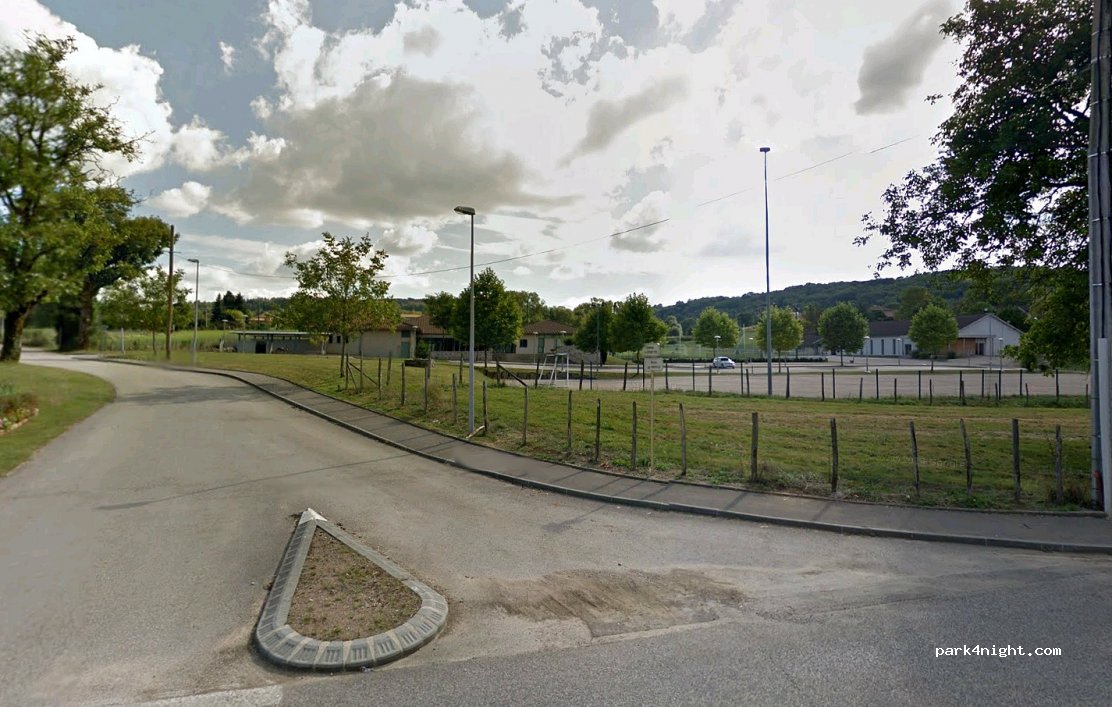 (01250) Hautecourt-Romanèche - L'Étang — foto