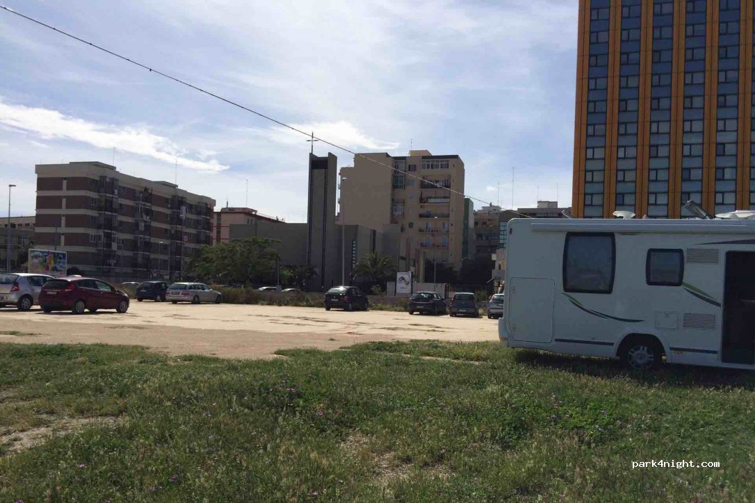 (70126) Bari - Spiaggia Pane e Pomodoro — foto