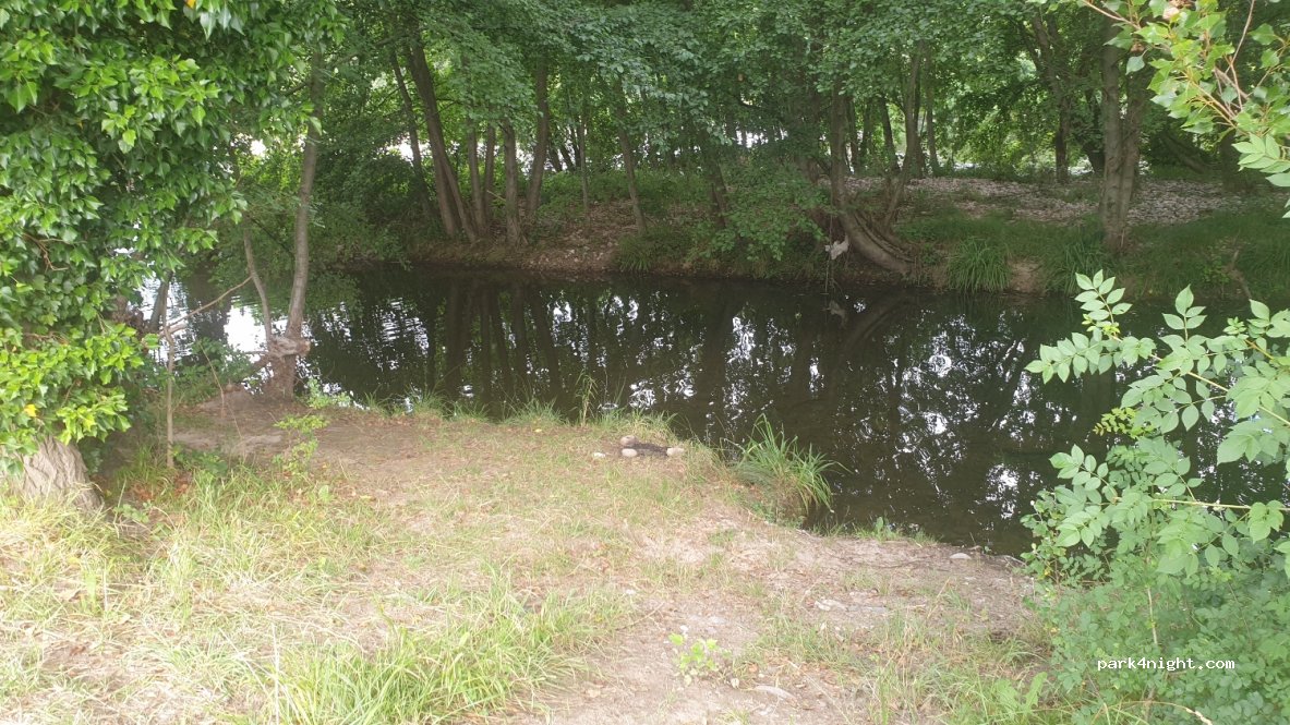 (07200) Saint-Maurice-d'Ardèche - Les Plots — foto 3