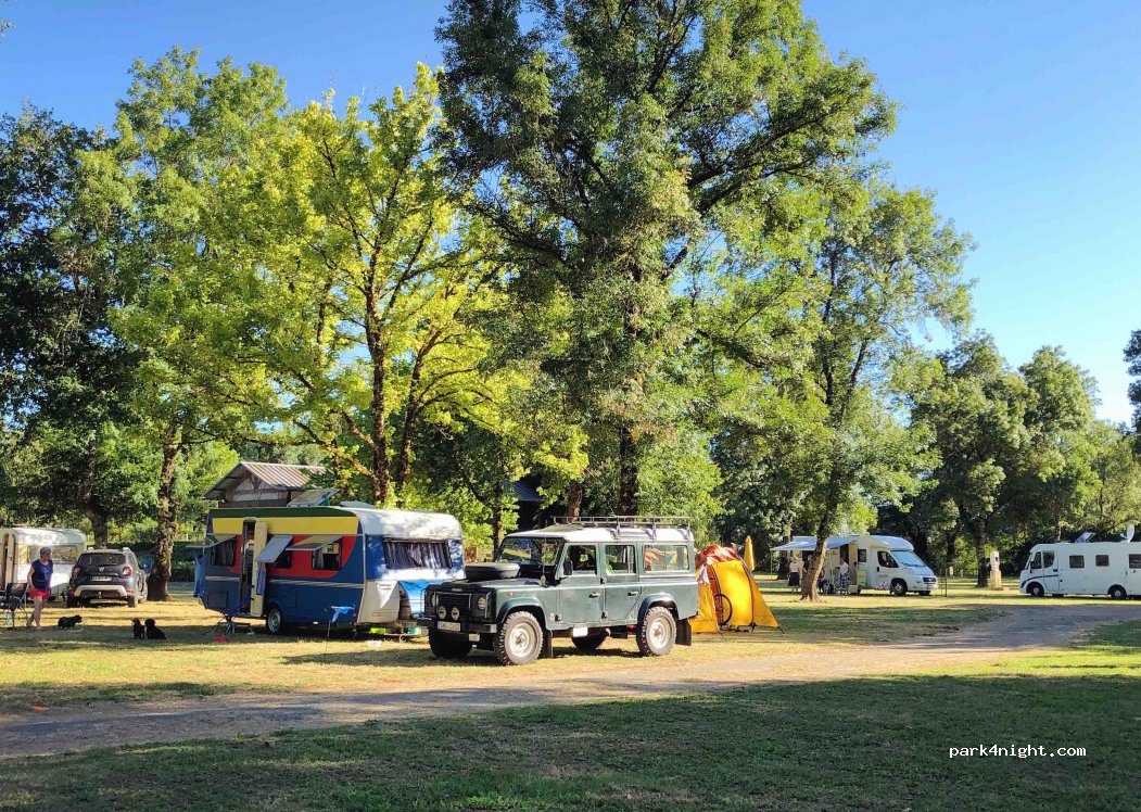 Camping Les Platanes — foto