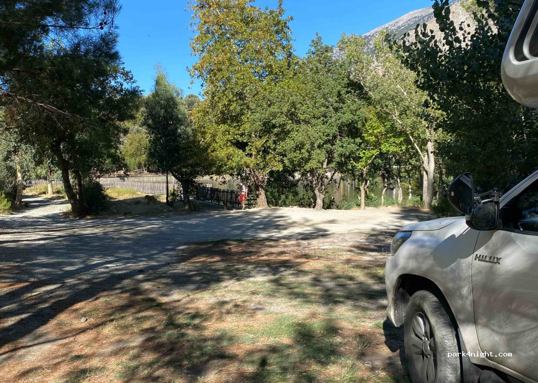 (700 02)  - Unnamed Road — foto