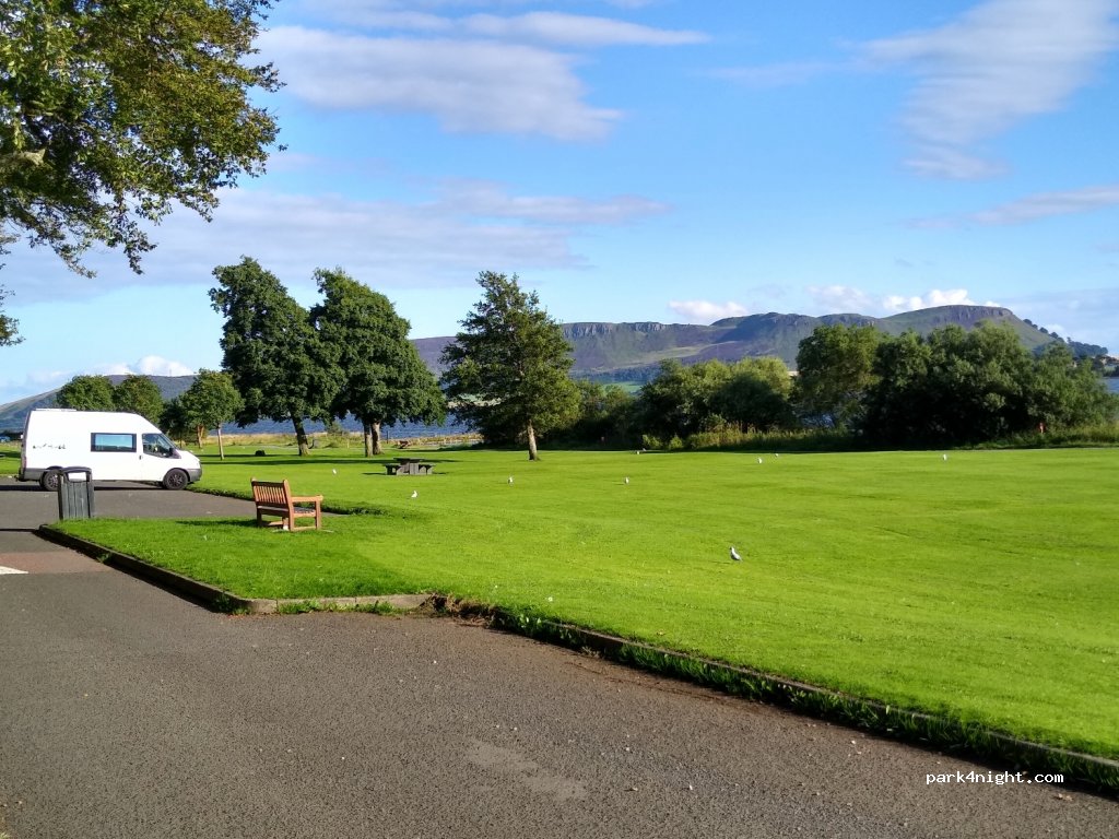 (KY13 8ET) Kinross - Kirkgate — foto 2