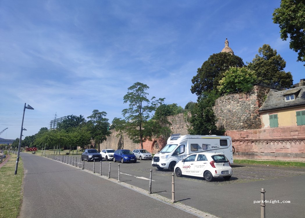 (65929) Frankfurt am Main - 13 Höchster Schloßplatz — foto 4