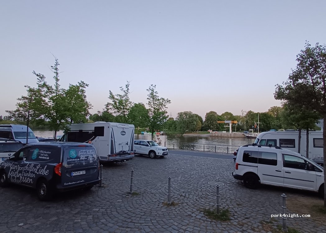 (65929) Frankfurt am Main - 13 Höchster Schloßplatz — foto 5