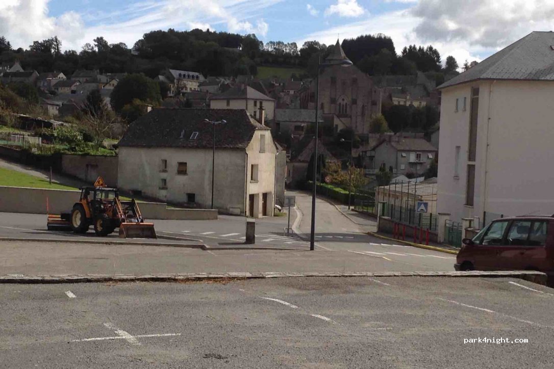 (12240) Rieupeyroux - 22 Rue de la Calquière — foto