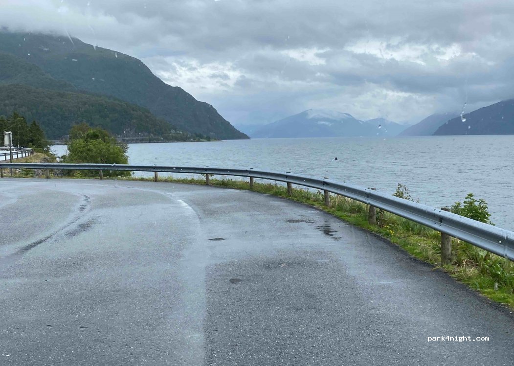 (6776) Kjølsdalen - 7440 Nordfjordvegen — foto